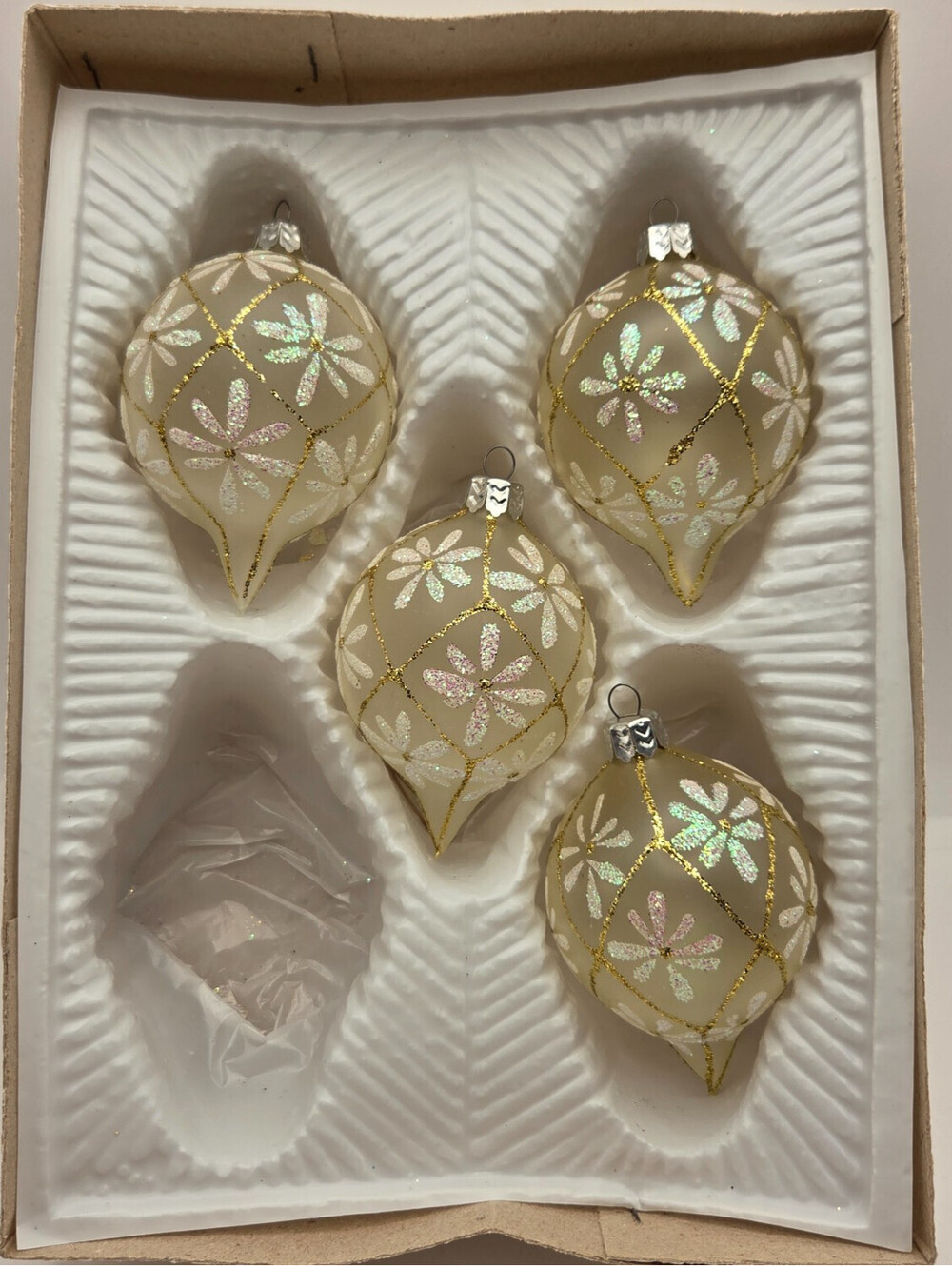 Vintage Holiday Time Glass Christmas Ornaments Romania Teardrop Set 4